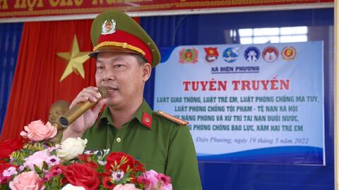 Xã Điện Phương tổ chức tuyên truyền, phổ biến, giáo dục pháp luật cho các em học sinh trường THCS Nguyễn Du