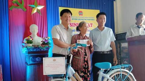 Chi hội Nông dân Khối phố Triêm Đông 2 tổ chức sinh hoạt cán bộ HVND